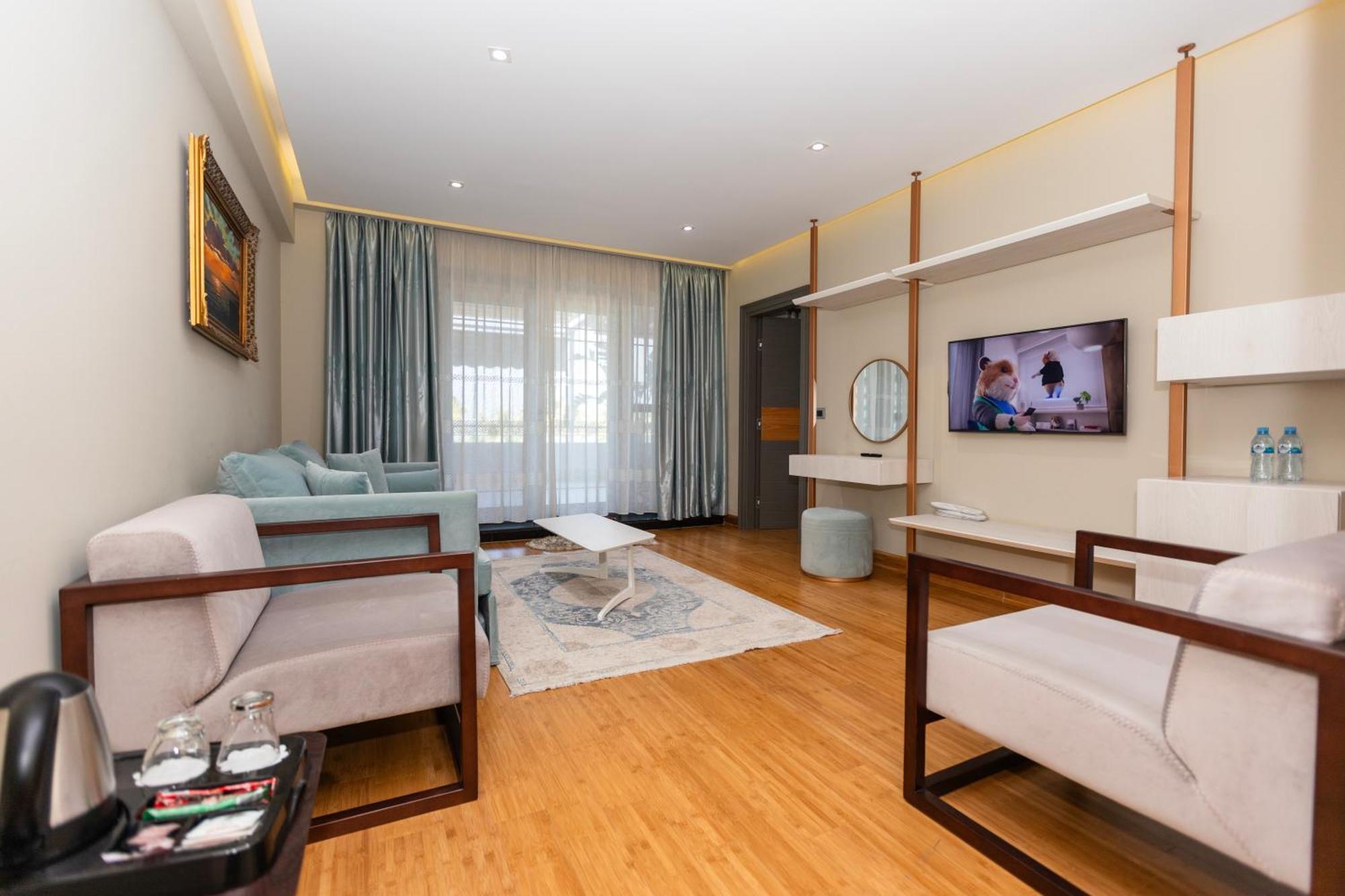 Imperial 4*